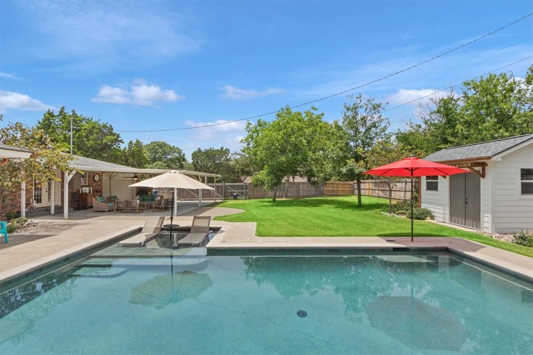 9219 Lark Drive Woodway TX 76712