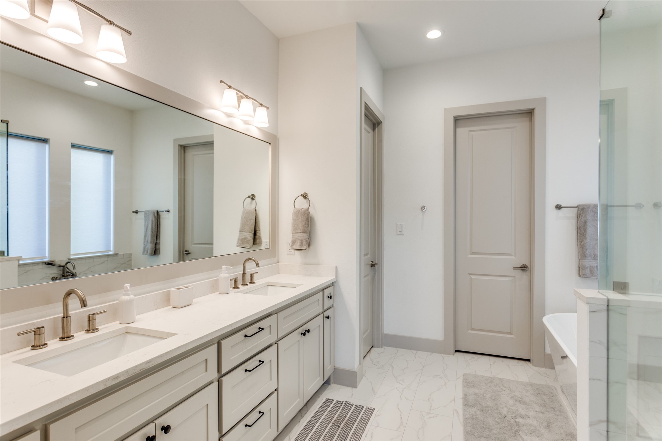 945 Highlands Avenue Aledo TX 76008