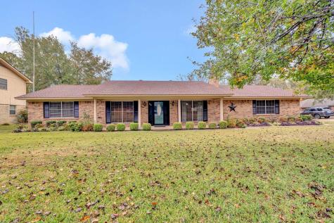 416 Azalea Street Chandler TX 75758