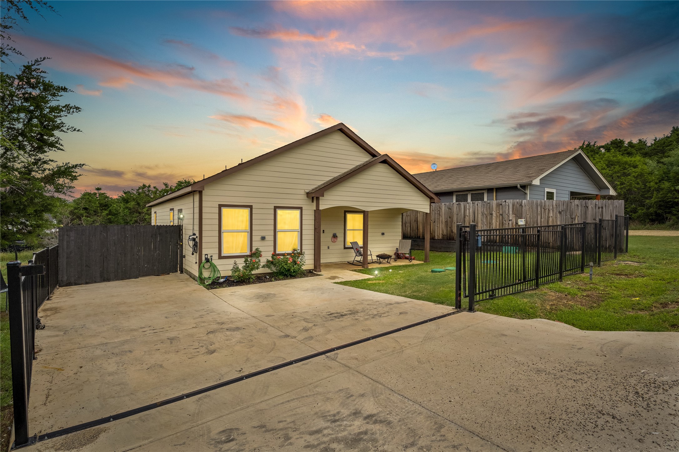 907 Colorado River Drive Granbury TX 76048