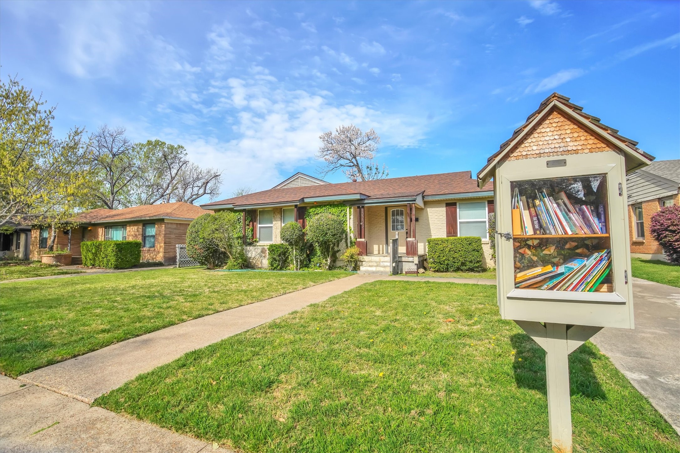 10203 Northlake Drive Dallas TX 75218
