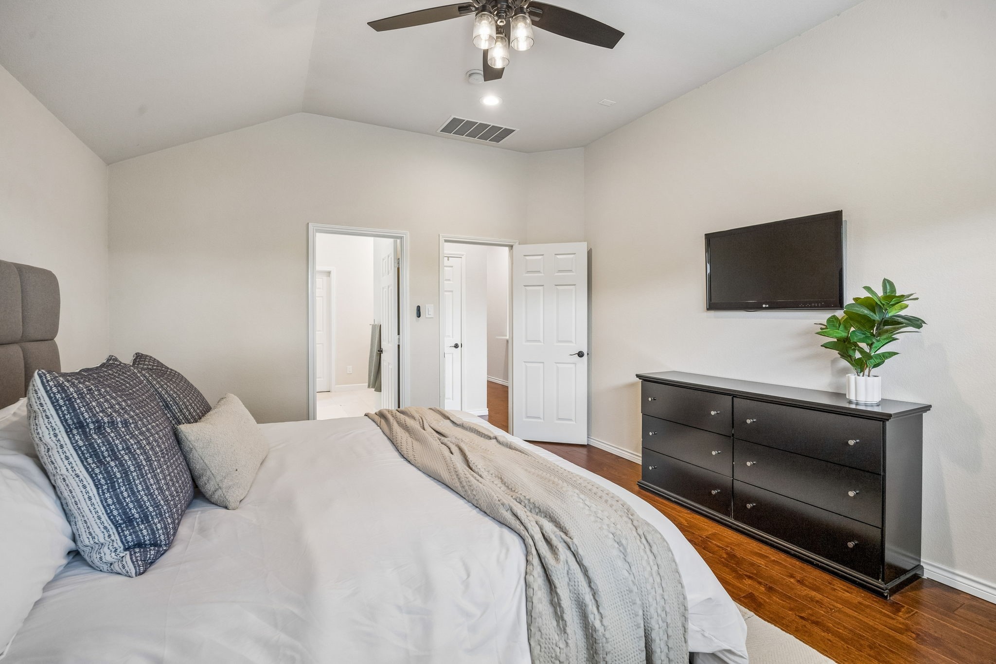9118 Rainland Court Arlington TX 76002