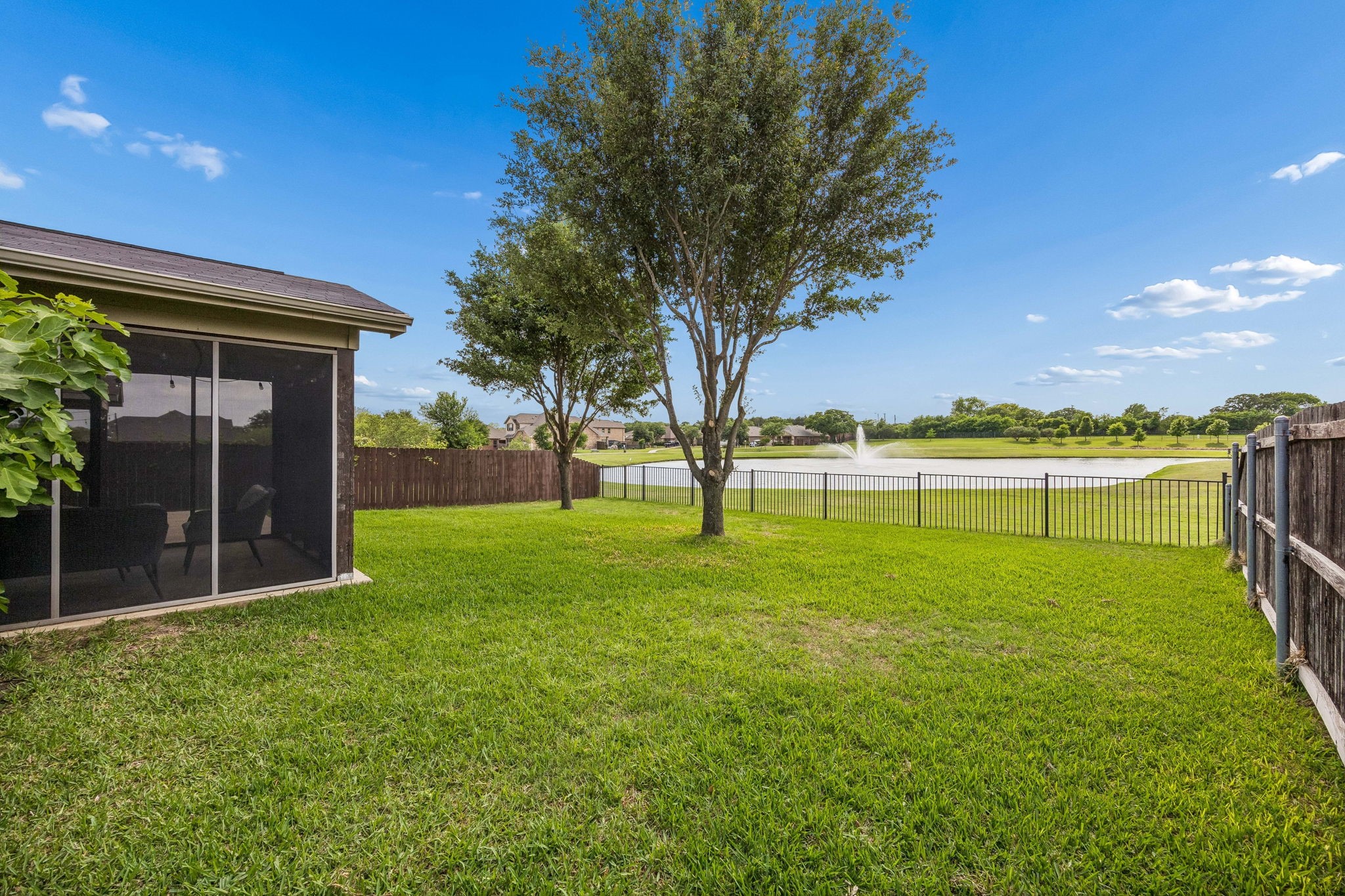 9118 Rainland Court Arlington TX 76002