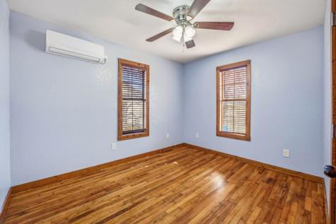 1090 W Elm Street Stephenville TX 76401