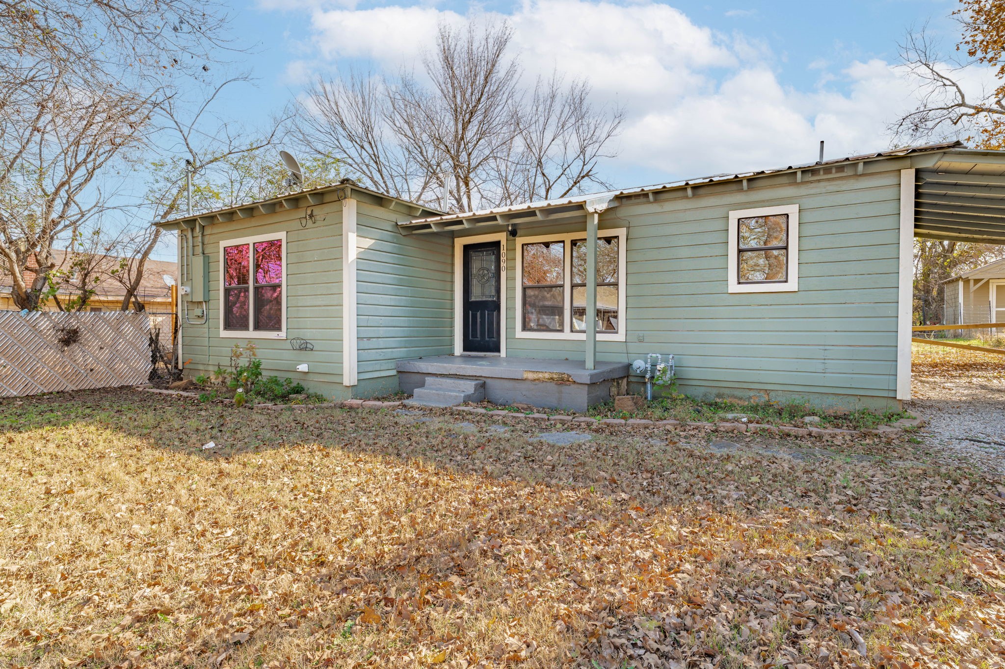 1090 W Elm Street Stephenville TX 76401