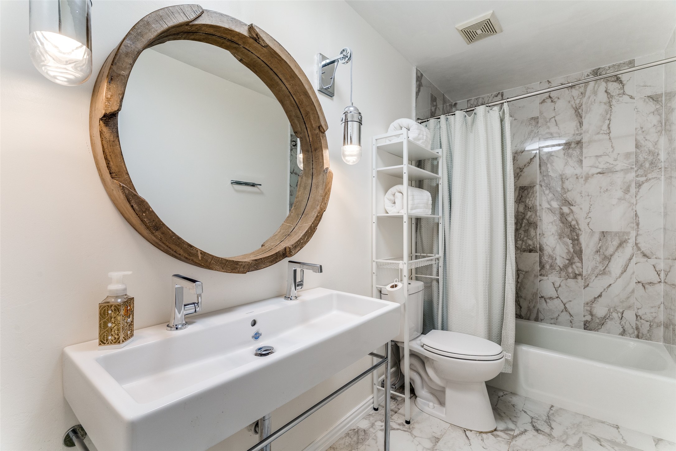 8305 Mountain Lake Court Fort Worth TX 76179