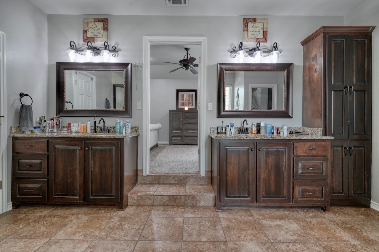 6112 Sutherland Drive Tyler TX 75703