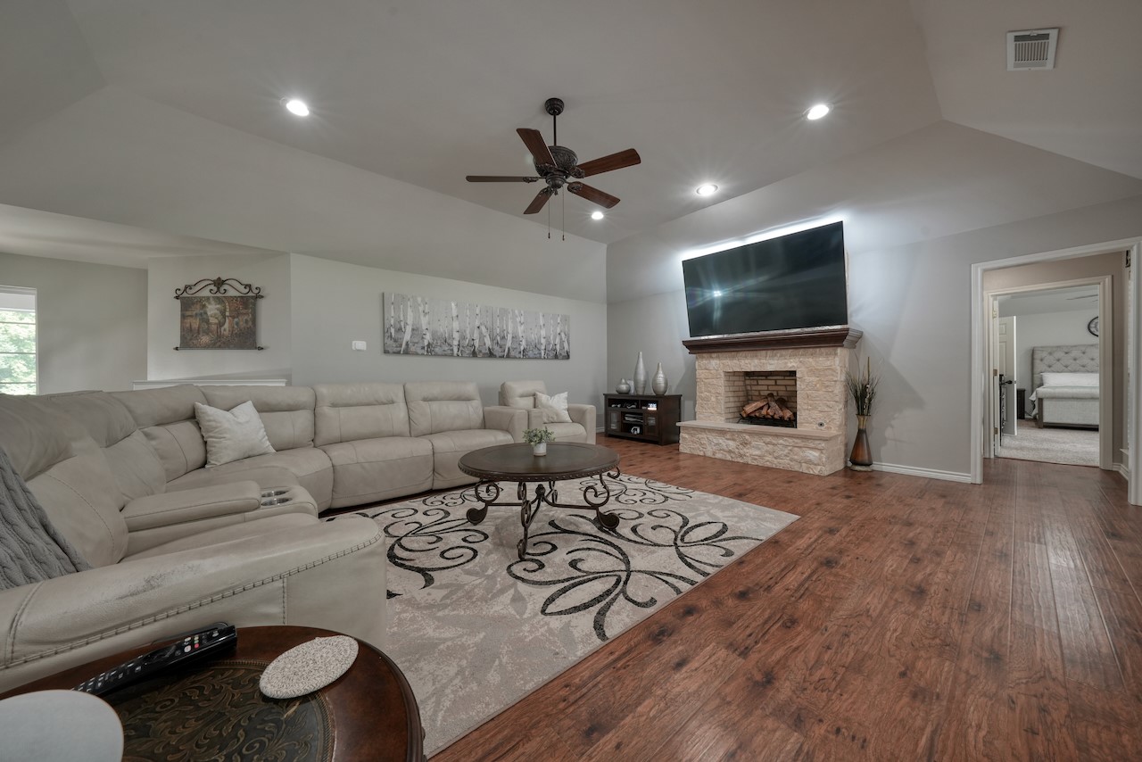 6112 Sutherland Drive Tyler TX 75703