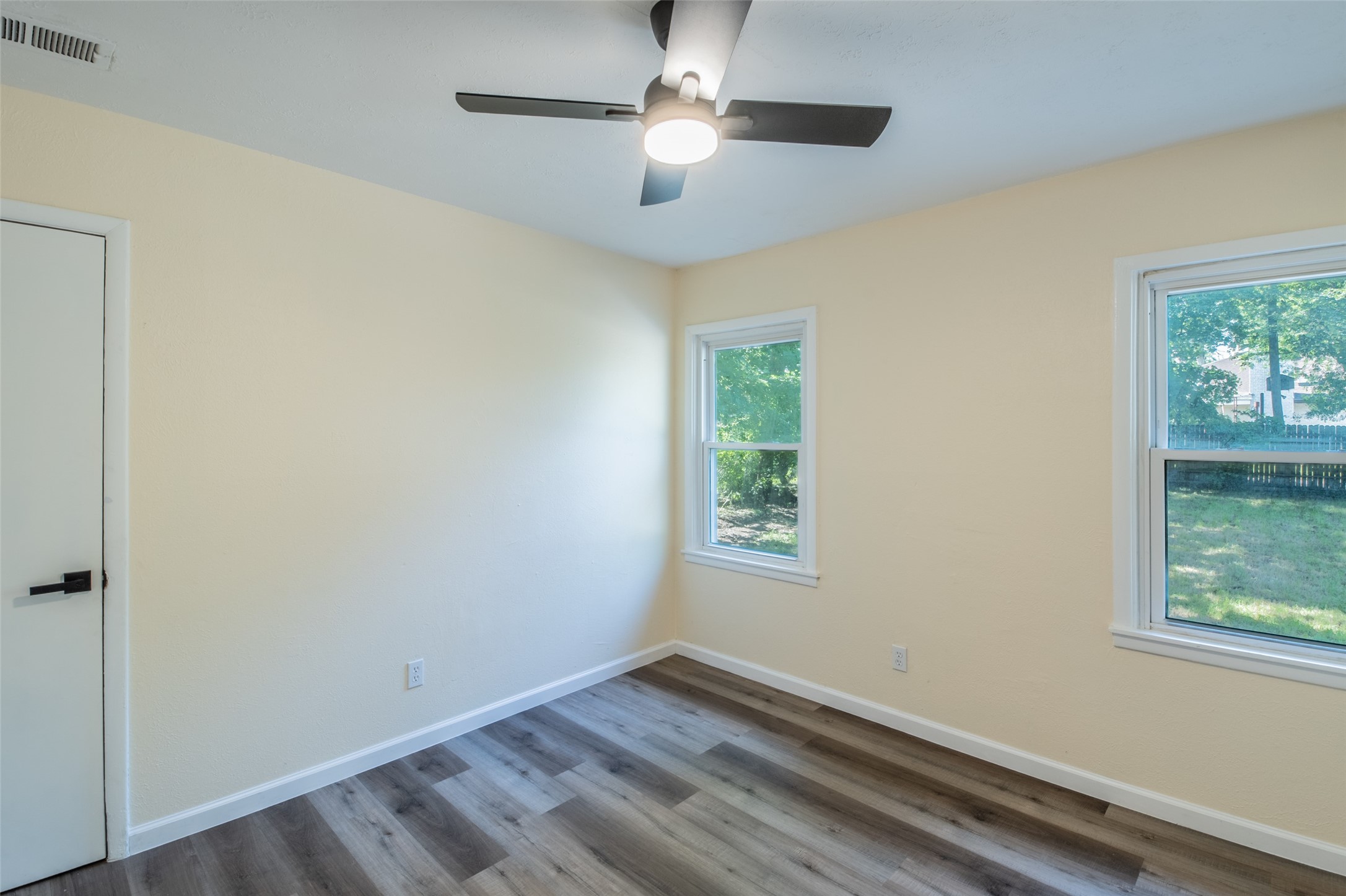 5400 Purington Avenue Fort Worth TX 76112