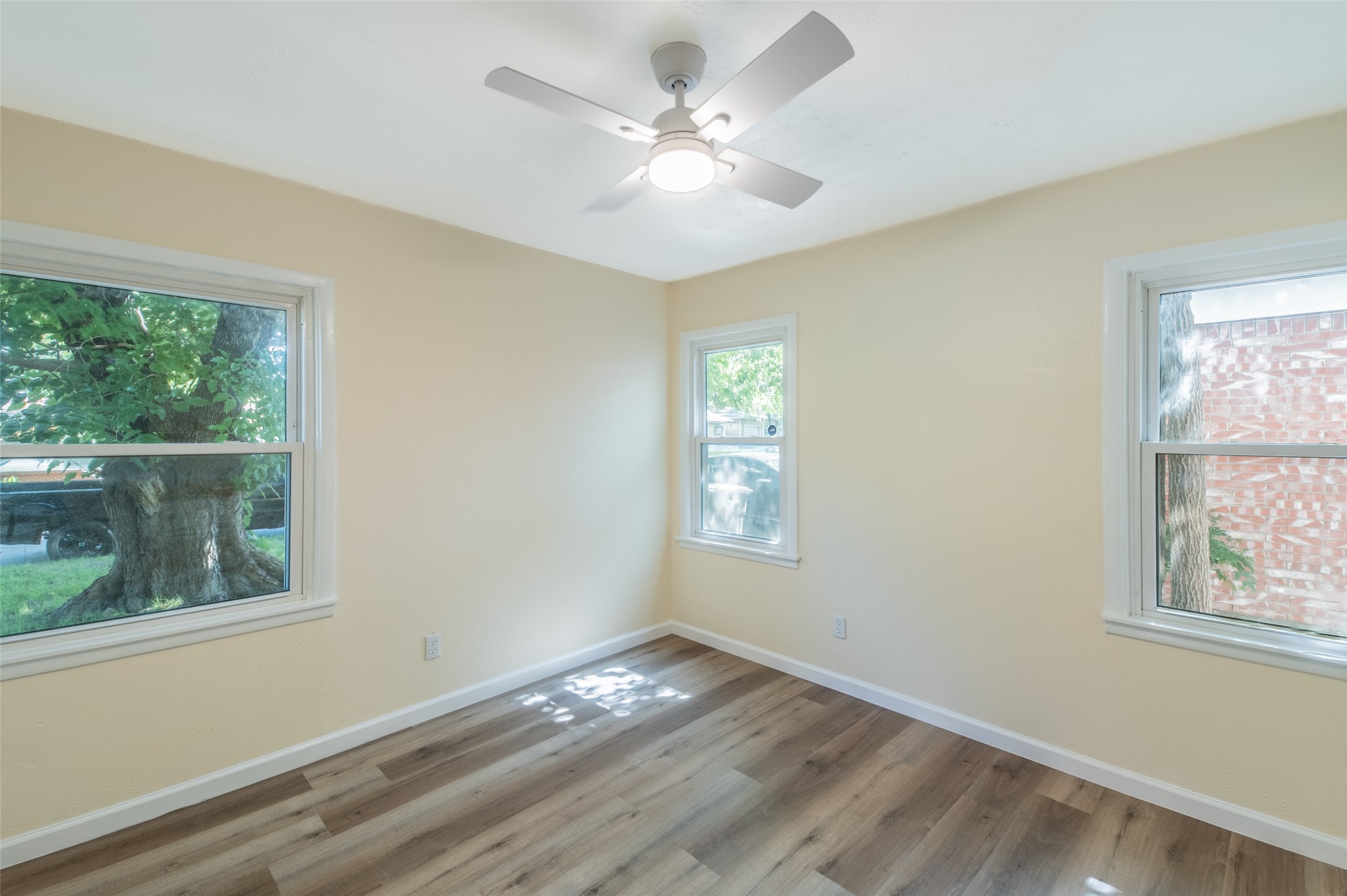 5400 Purington Avenue Fort Worth TX 76112