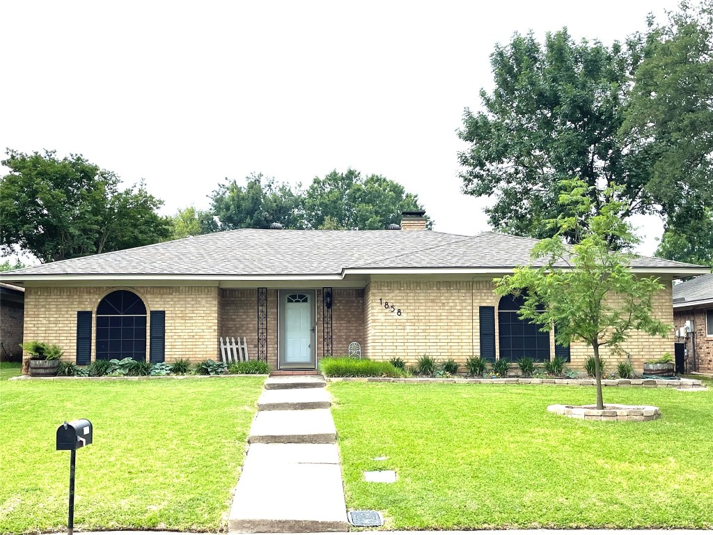 1858 El Paso Street Lewisville TX 75077