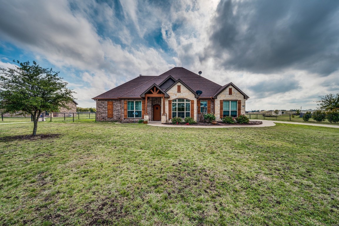 1845 Old Maypearl Road Waxahachie TX 75167