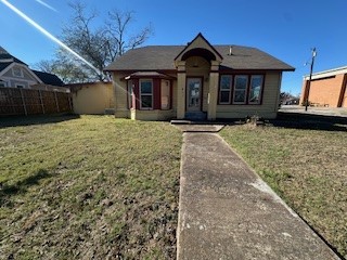 611 Chestnut Street Bonham TX 75418