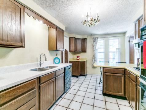1132 N Irving Heights Drive Irving TX 75061