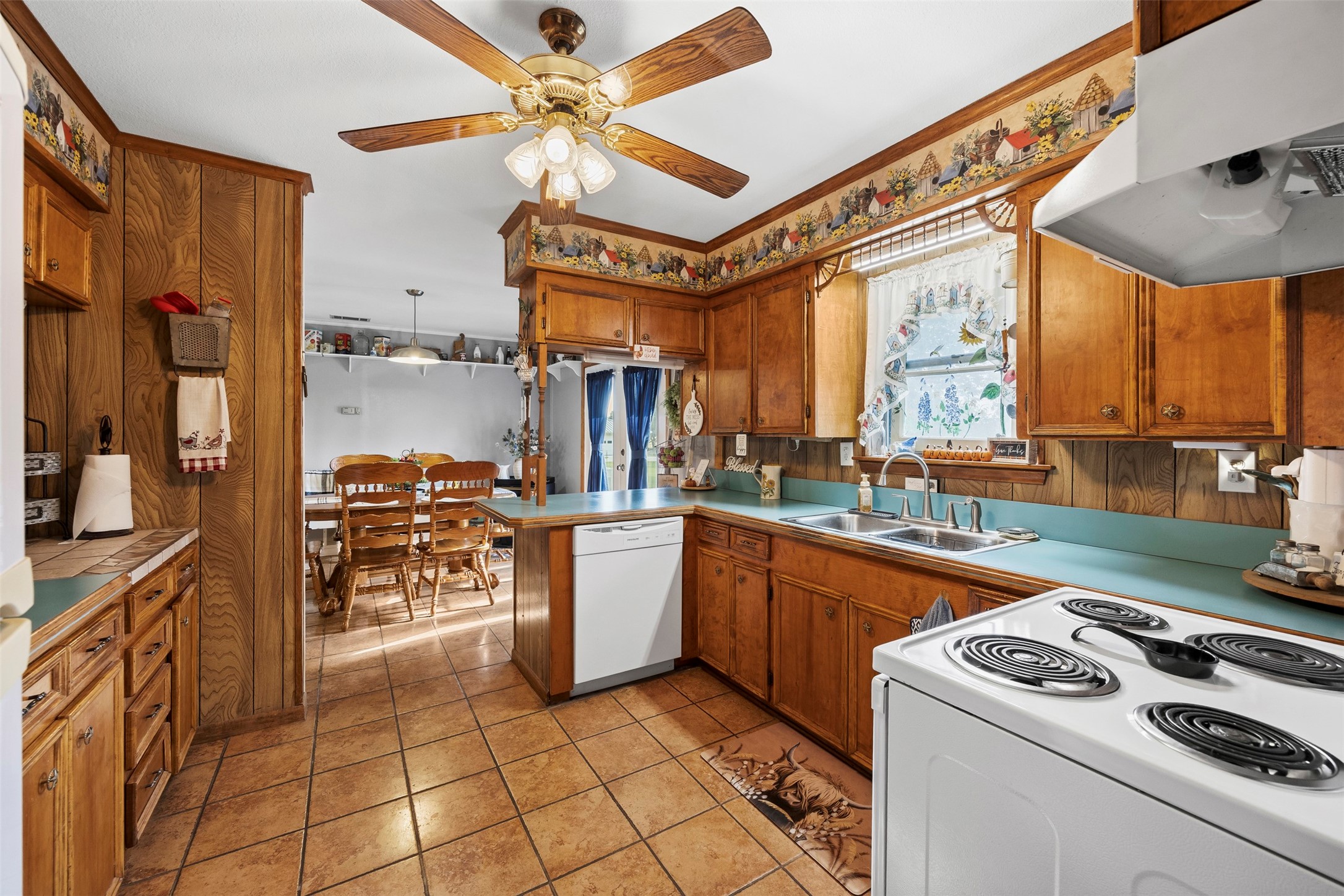 2073 Fm 1182 Ennis TX 75119