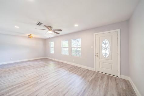 5605 Dennis Avenue Fort Worth TX 76114