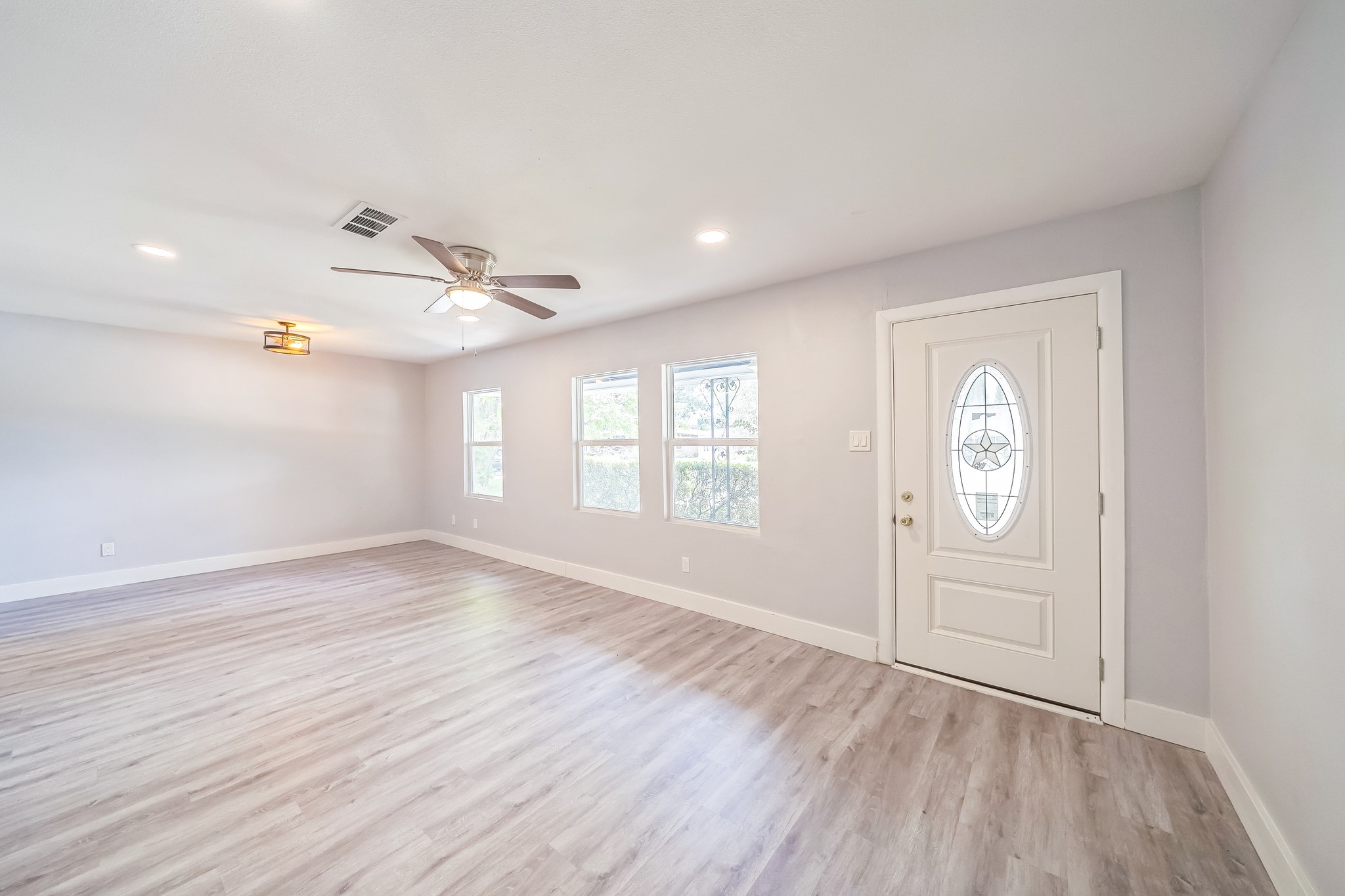 5605 Dennis Avenue Fort Worth TX 76114