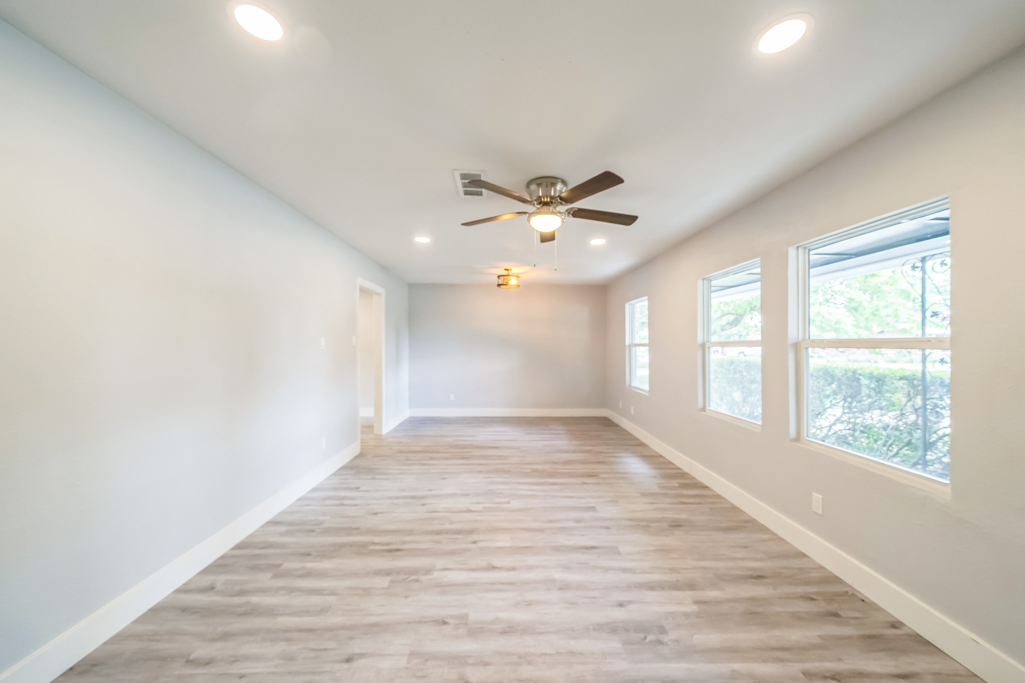 5605 Dennis Avenue Fort Worth TX 76114