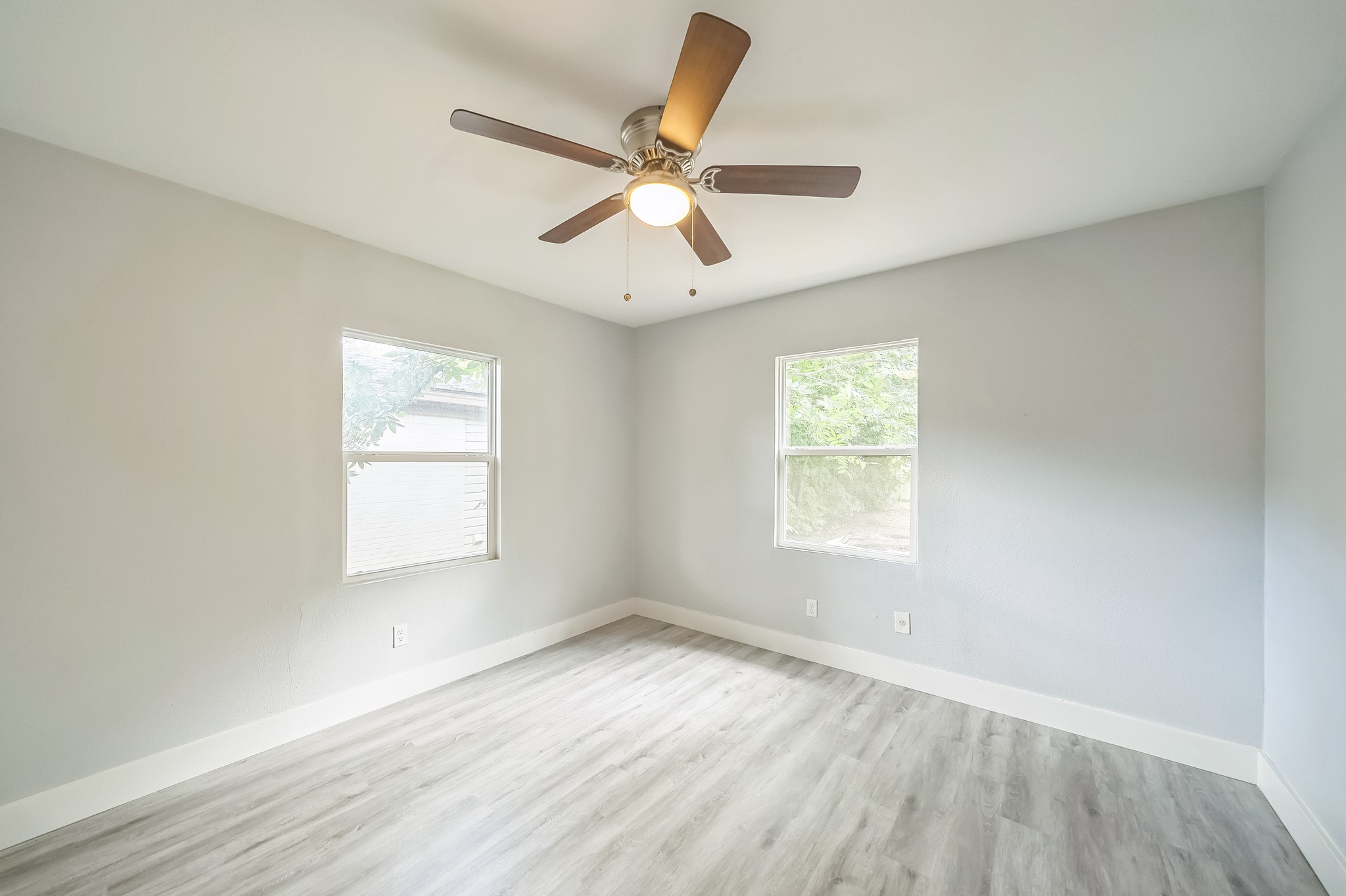 5605 Dennis Avenue Fort Worth TX 76114
