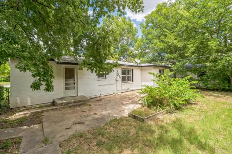 5605 Dennis Avenue Fort Worth TX 76114