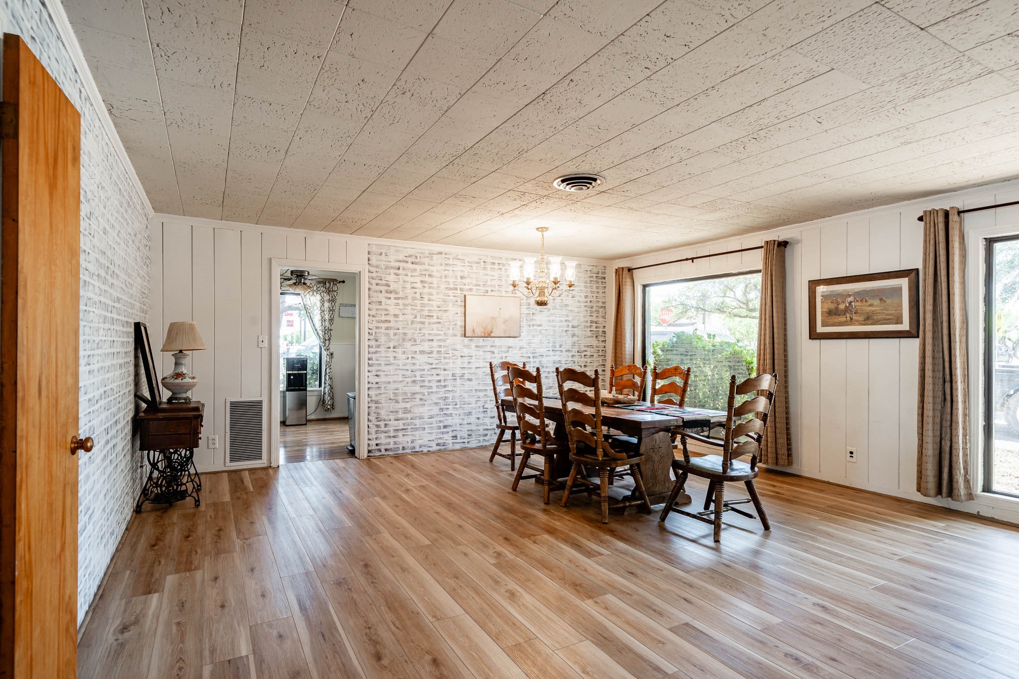 514 W Lake Drive Hamlin TX 79520
