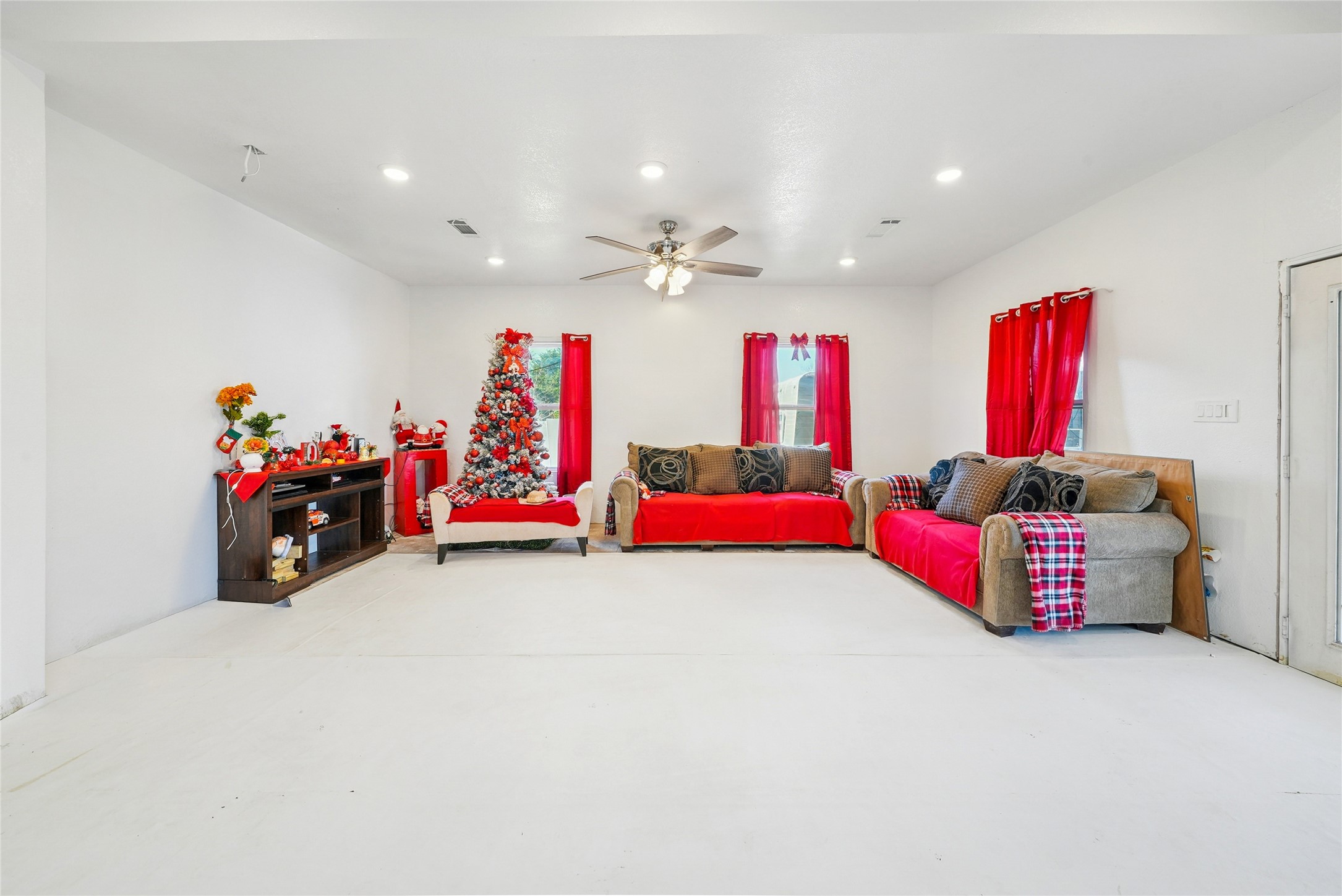 21896 County Road 4072 Kemp TX 75143