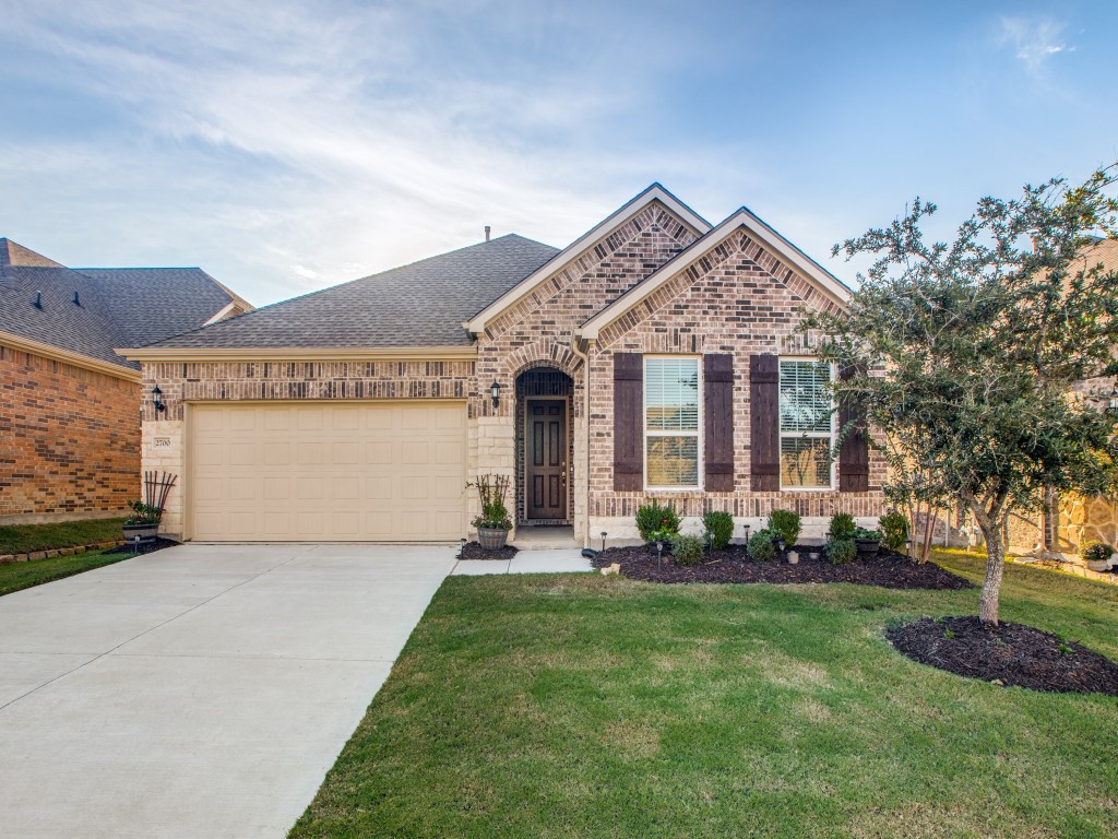 2700 Strand Lane Mckinney TX 75071