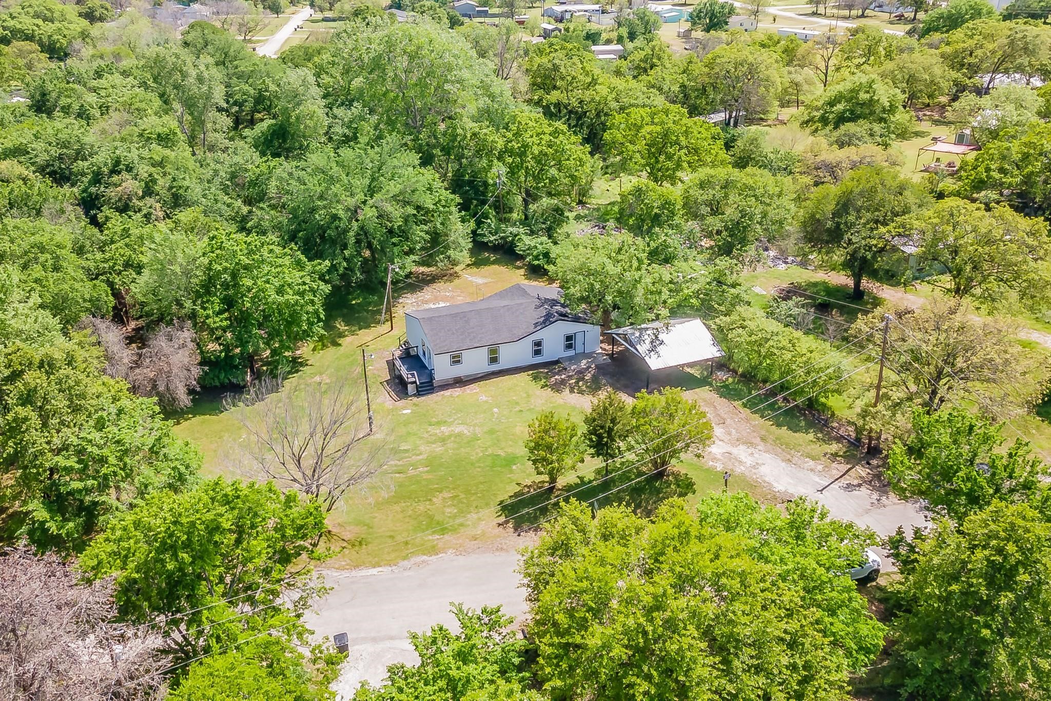 238 Briar Oaks Drive Azle TX 76020