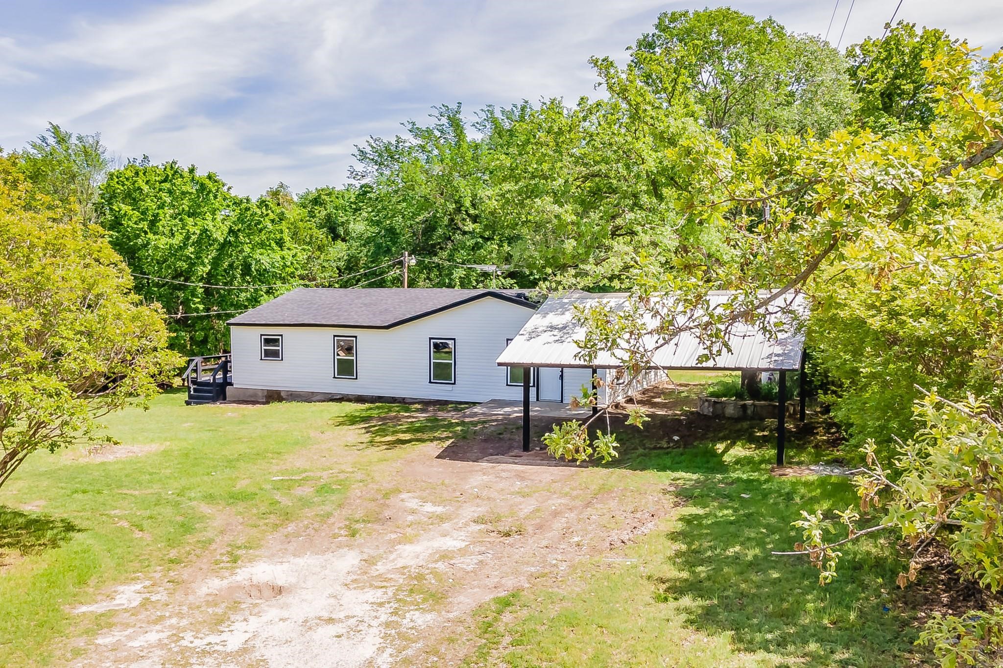 238 Briar Oaks Drive Azle TX 76020