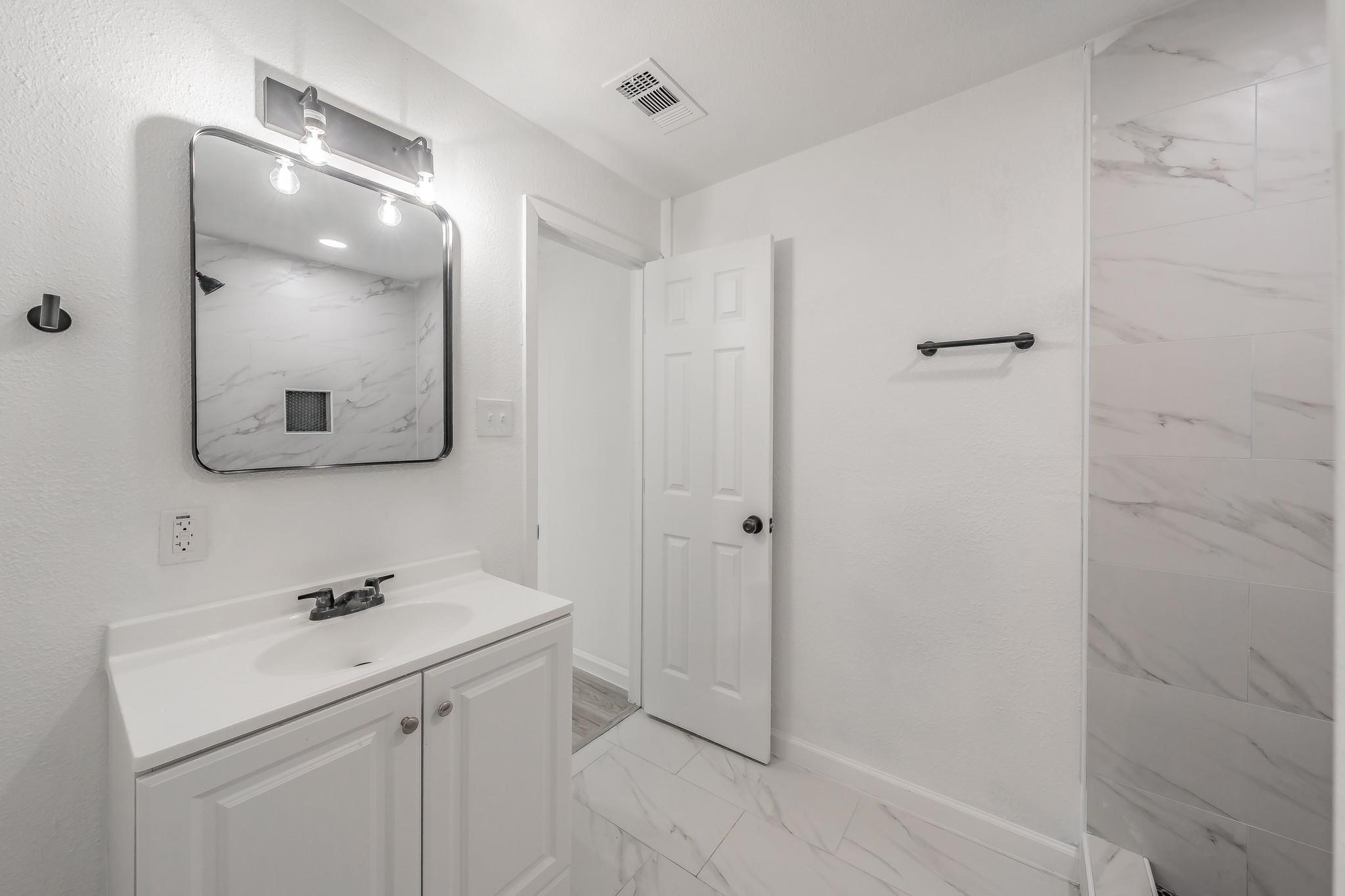 238 Briar Oaks Drive Azle TX 76020