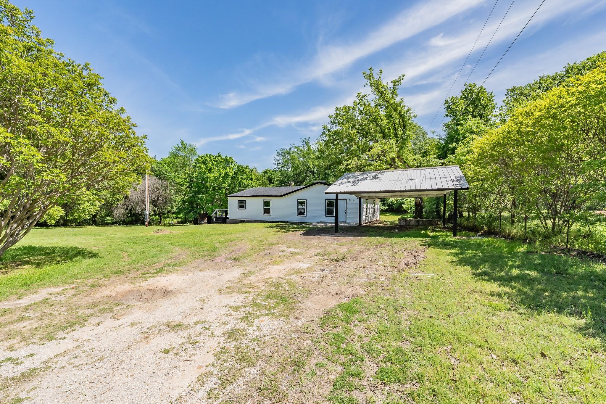 238 Briar Oaks Drive Azle TX 76020
