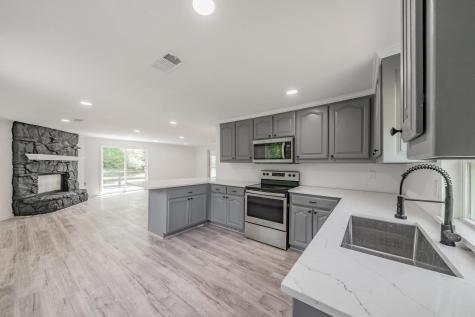 238 Briar Oaks Drive Azle TX 76020