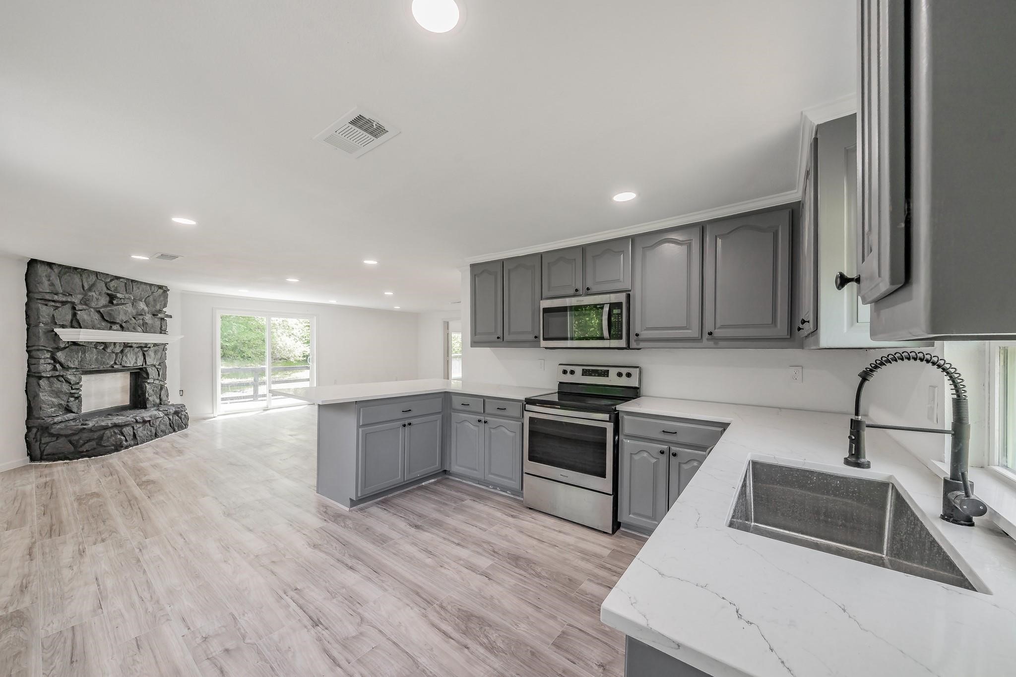 238 Briar Oaks Drive Azle TX 76020