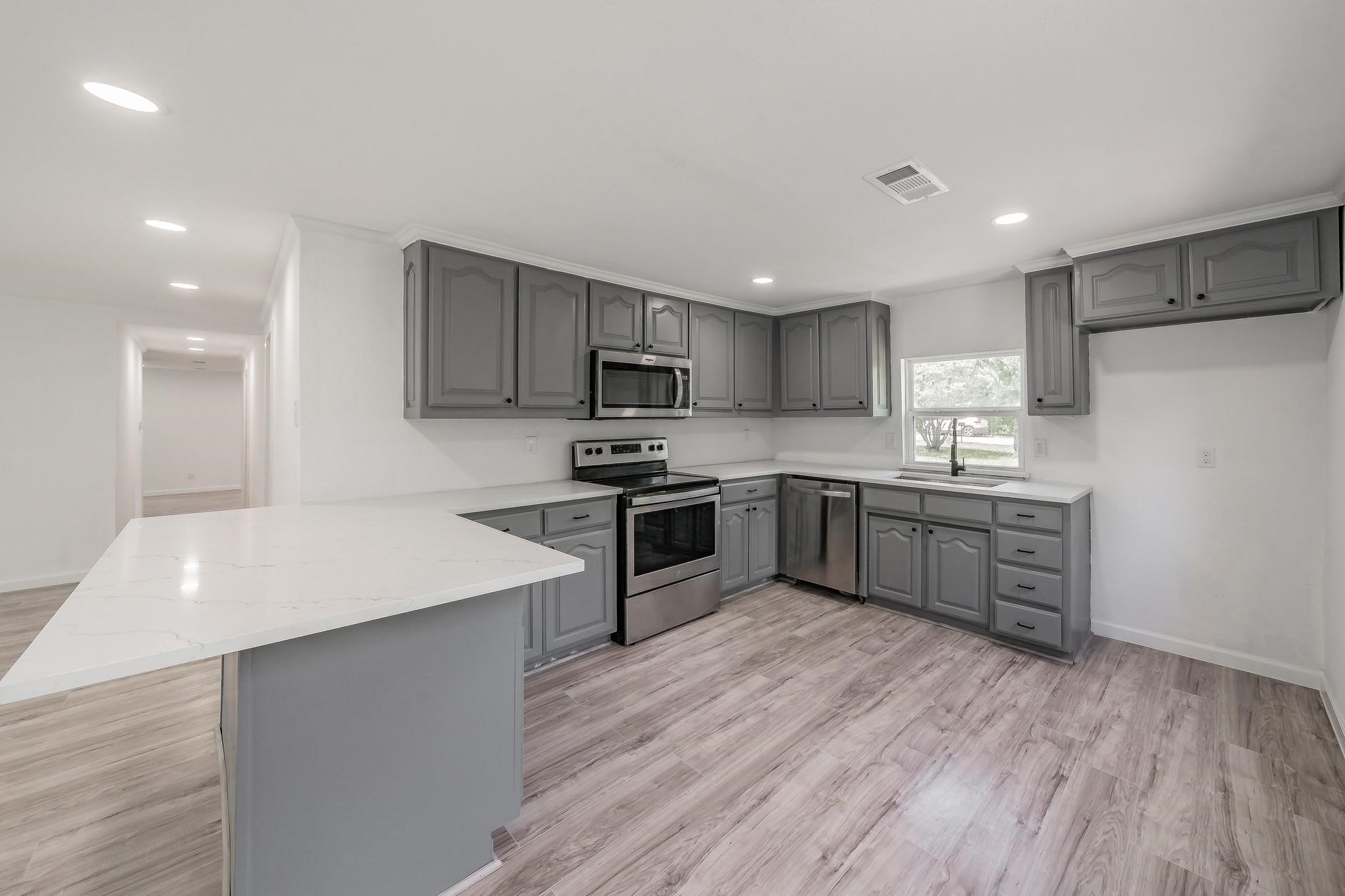 238 Briar Oaks Drive Azle TX 76020