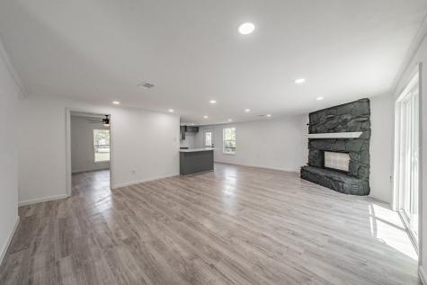 238 Briar Oaks Drive Azle TX 76020