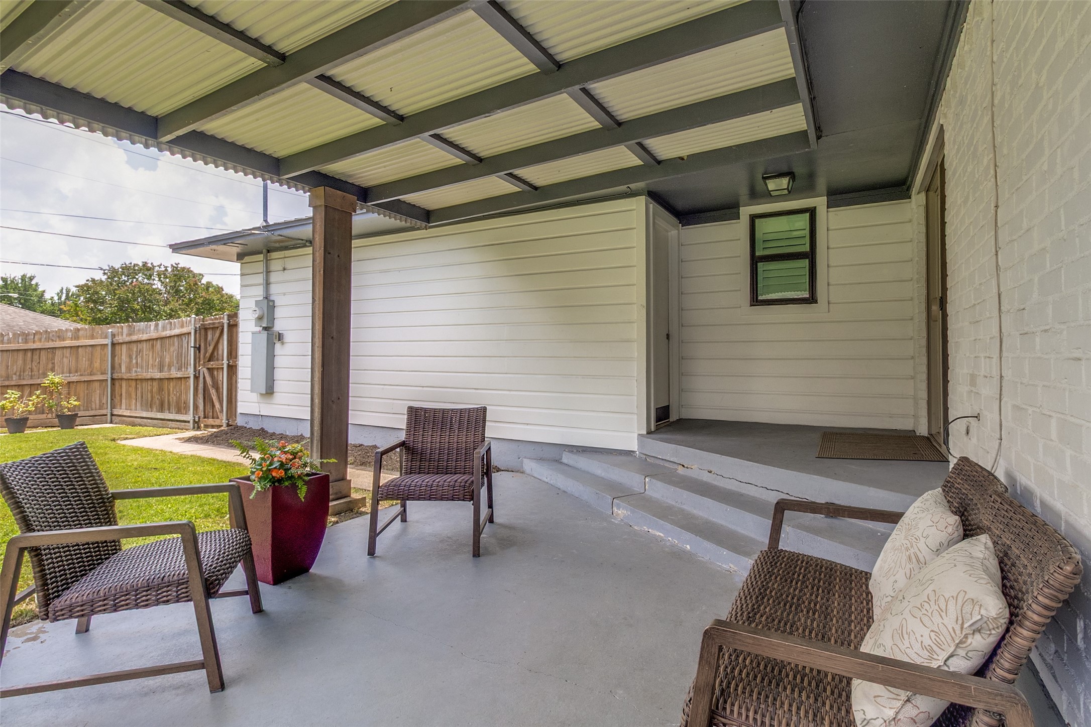 10406 Yorkford Drive Dallas TX 75238