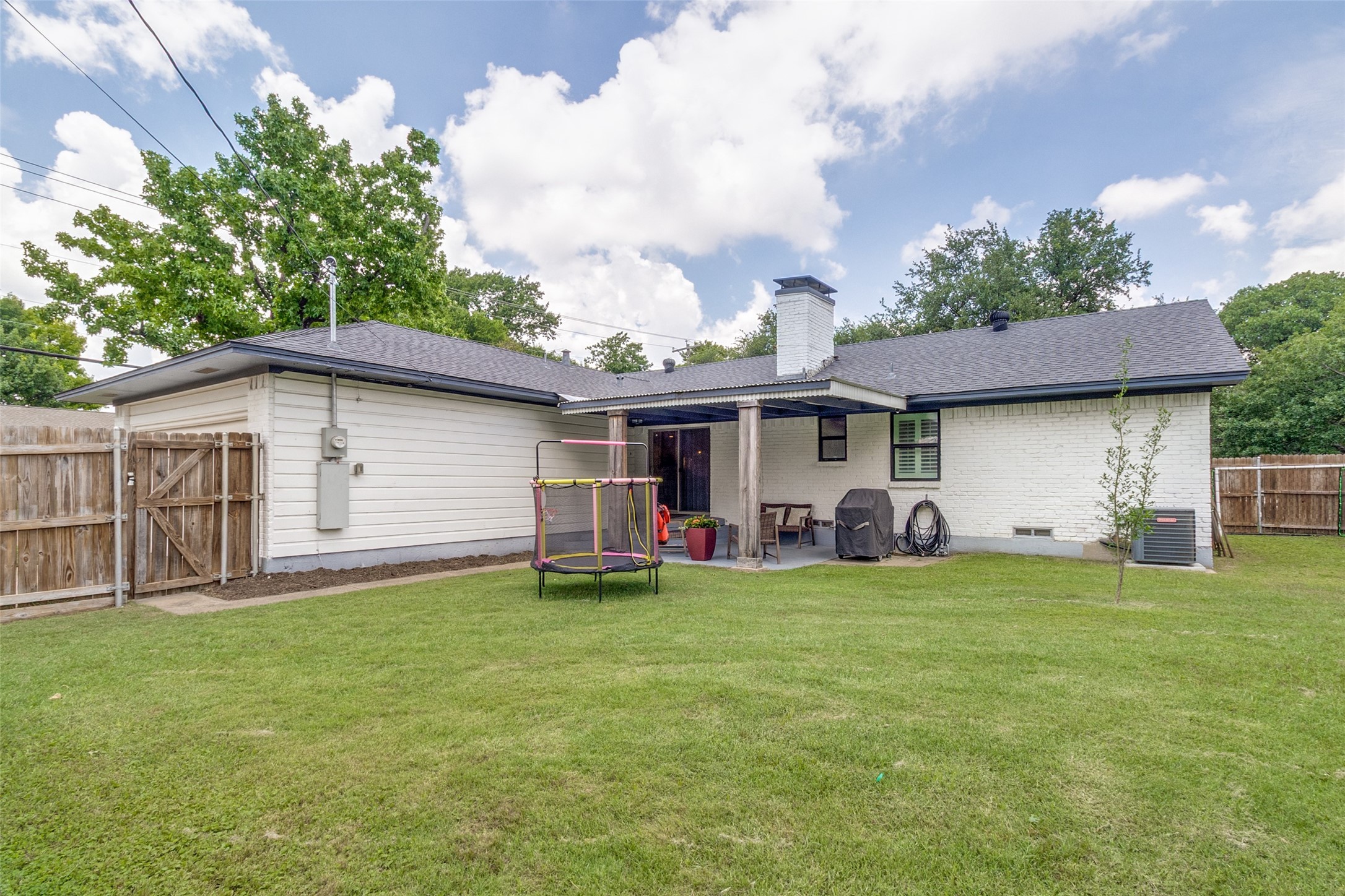 10406 Yorkford Drive Dallas TX 75238