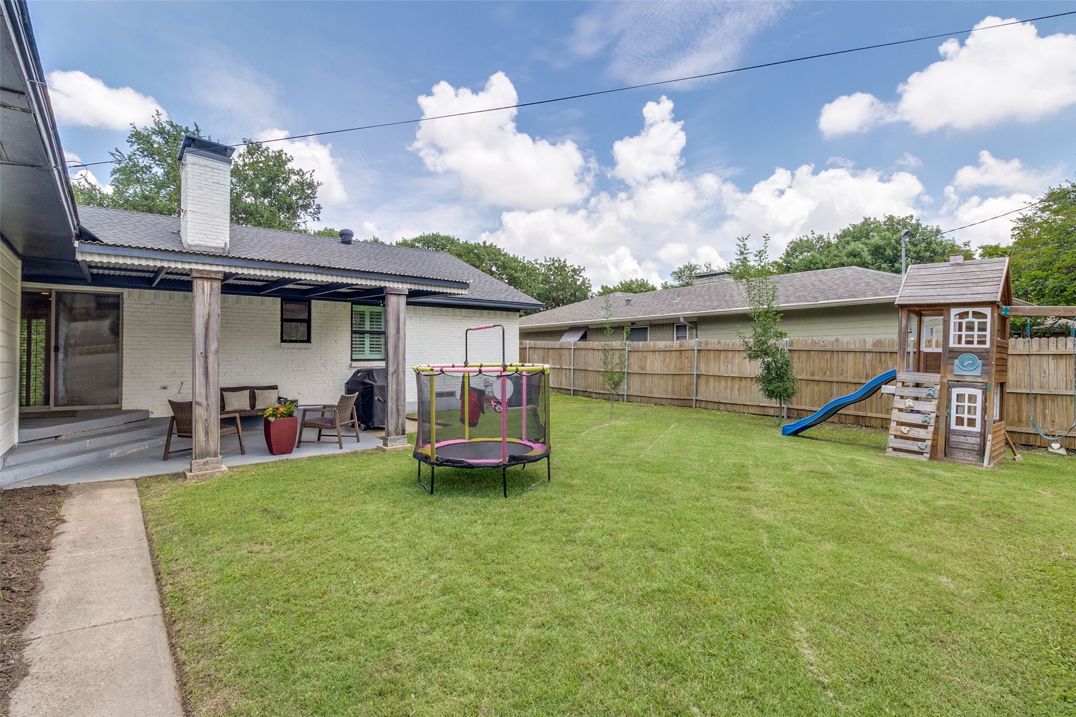10406 Yorkford Drive Dallas TX 75238
