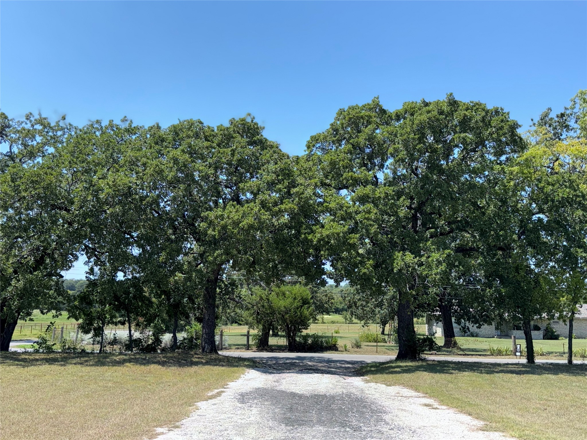 601 Eddy Avenue Joshua TX 76058