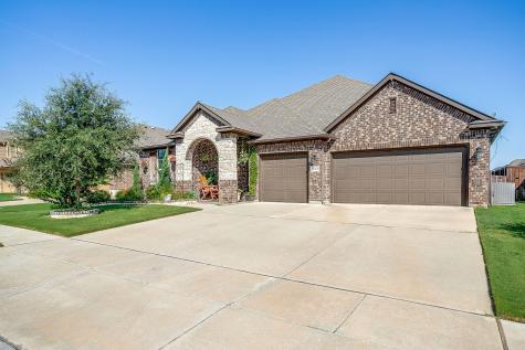 1688 Laramie Lane Burleson TX 76028
