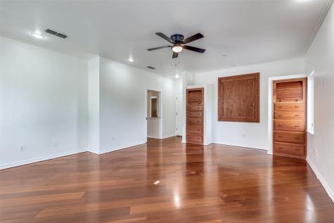 601 N Carroll Street Henrietta TX 76365
