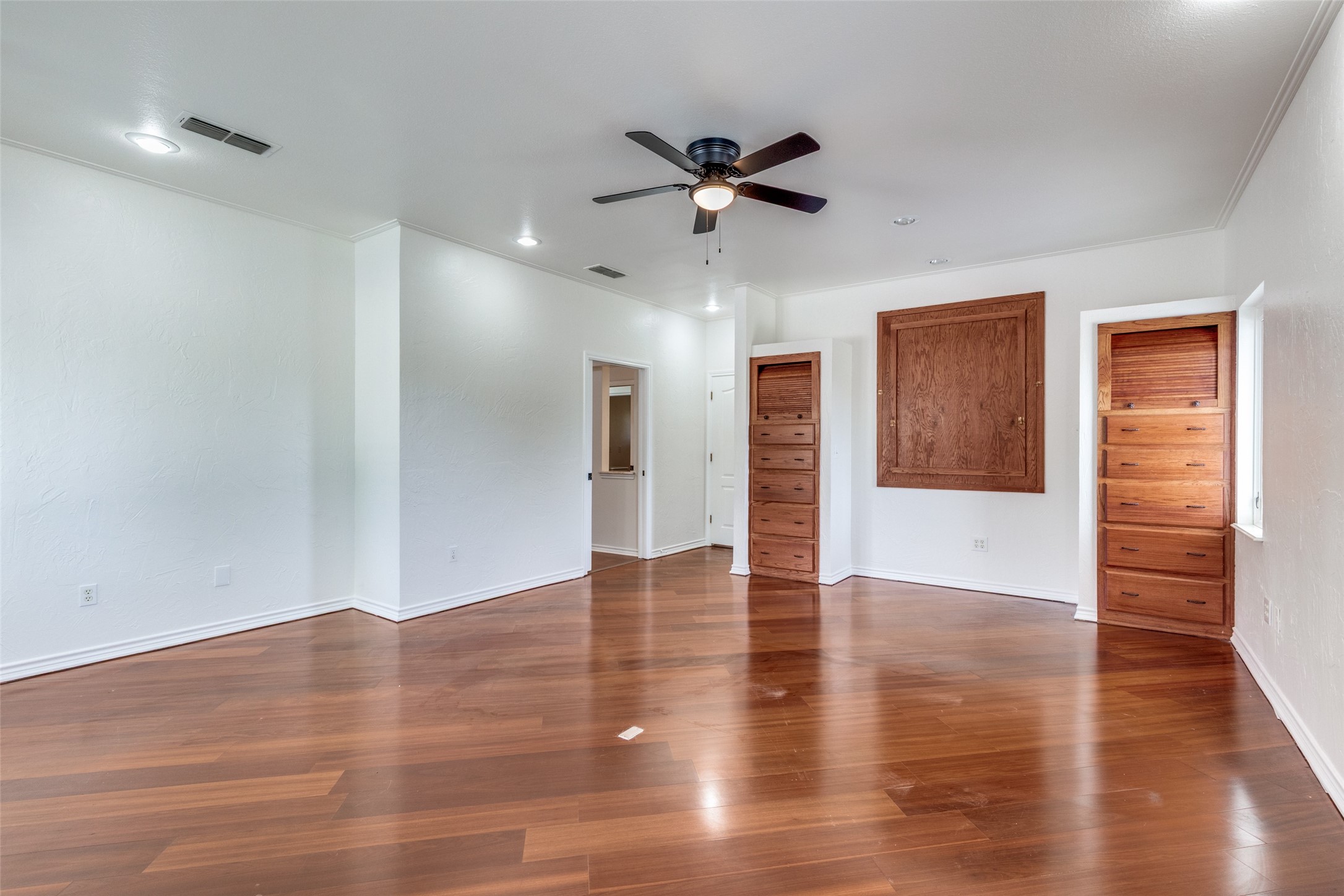 601 N Carroll Street Henrietta TX 76365