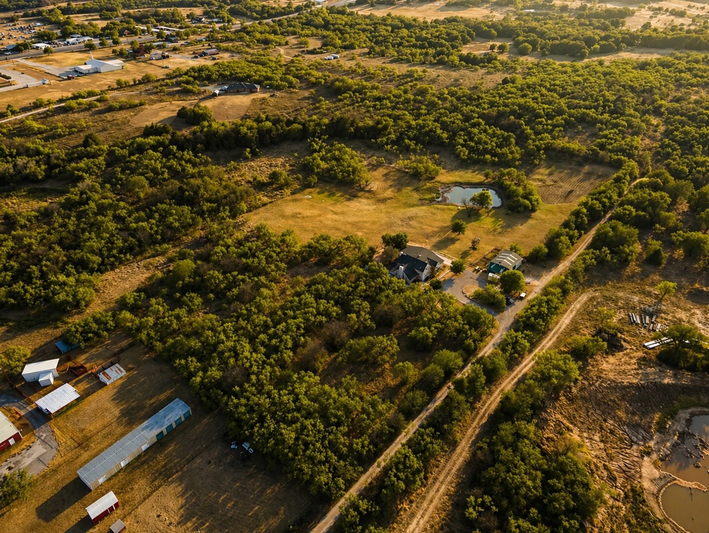 601 N Carroll Street Henrietta TX 76365