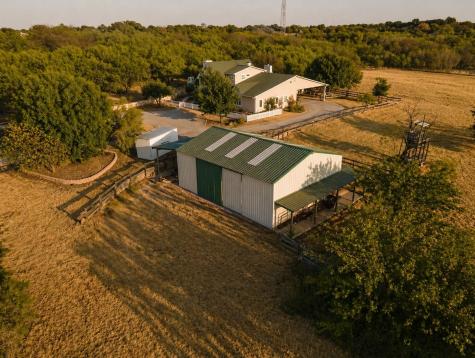 601 N Carroll Street Henrietta TX 76365