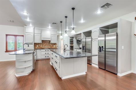 601 N Carroll Street Henrietta TX 76365