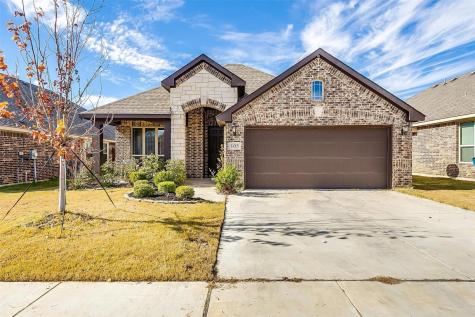 105 Gateway Drive Alvarado TX 76009