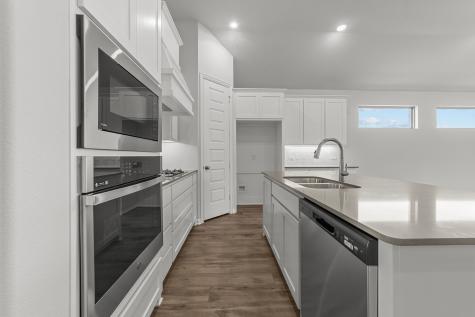 1041 Clayton Mews Aubrey TX 76227
