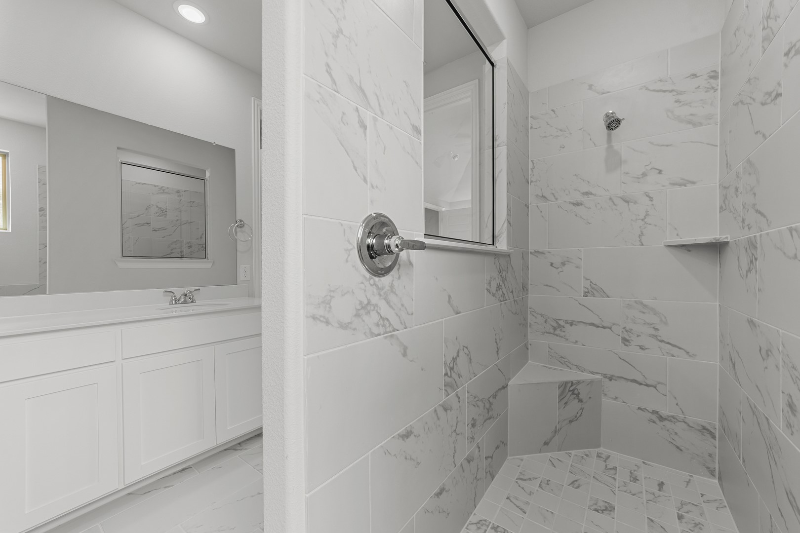 1041 Clayton Mews Aubrey TX 76227