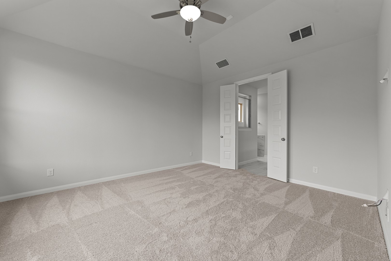 1041 Clayton Mews Aubrey TX 76227