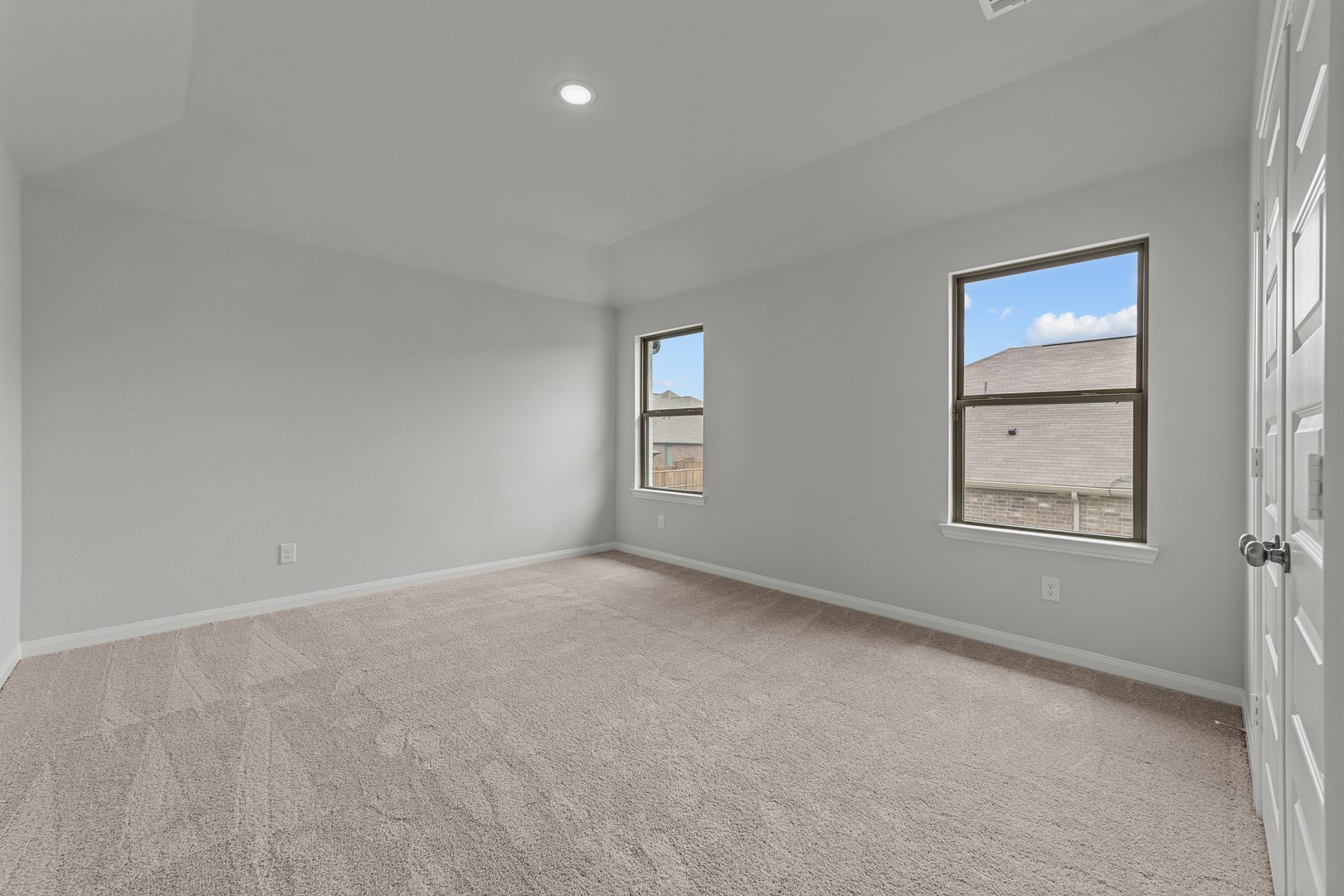 1041 Clayton Mews Aubrey TX 76227